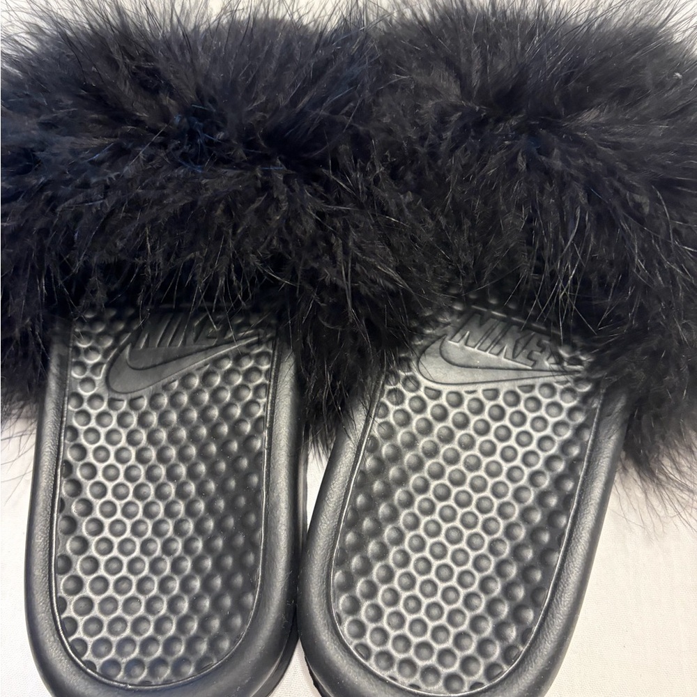 Nike Black Fuzzy Slides